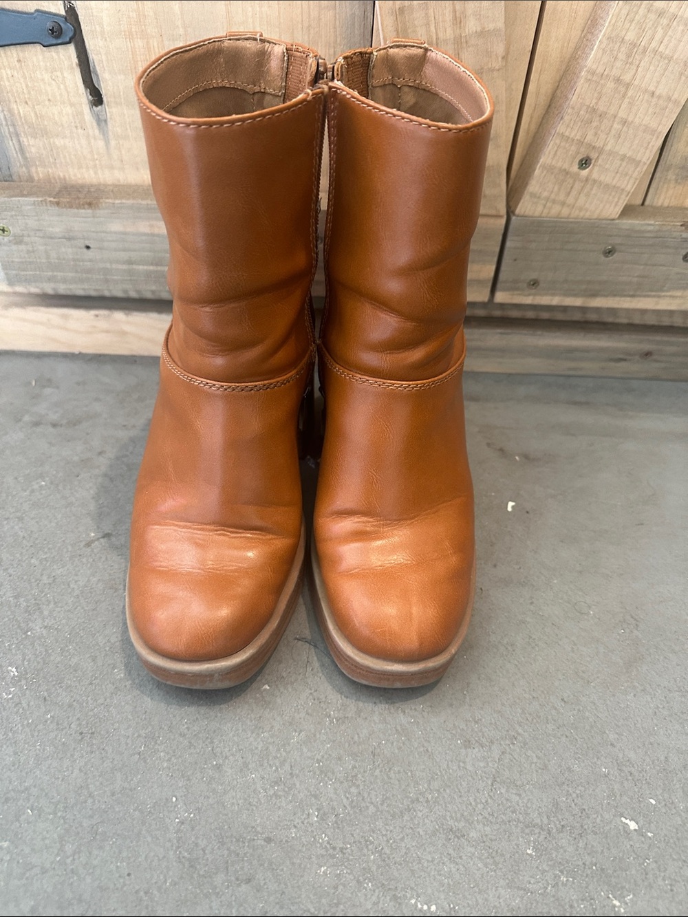 Universal Threads Heeled Boots